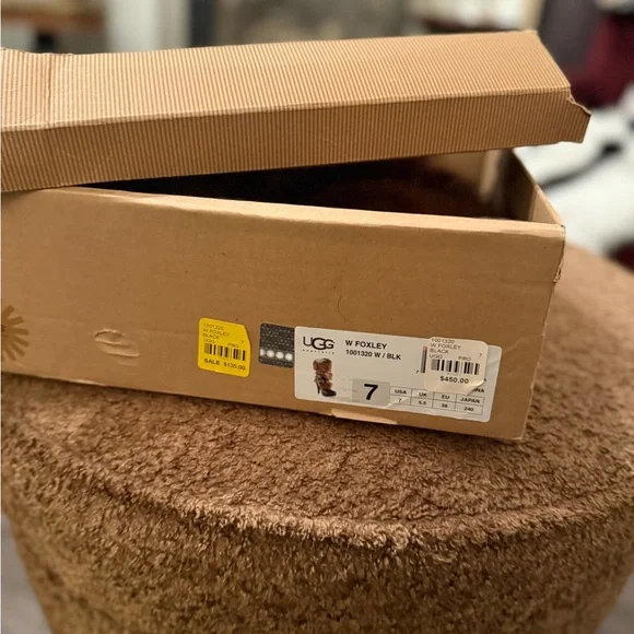 Faux Fur and Leather Women's Boots - Picture 6 of 12